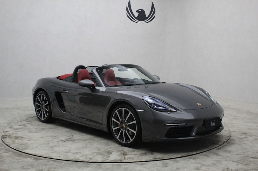 Foto do veículo PORSCHE  718 BOXSTER 2018 7.186 KM 399.000,00