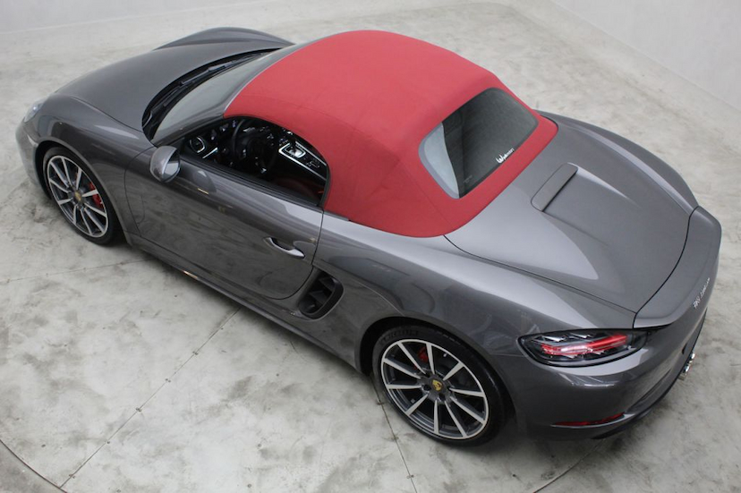 Foto do veículo PORSCHE  718 BOXSTER 2018 7.186 KM 399.000,00