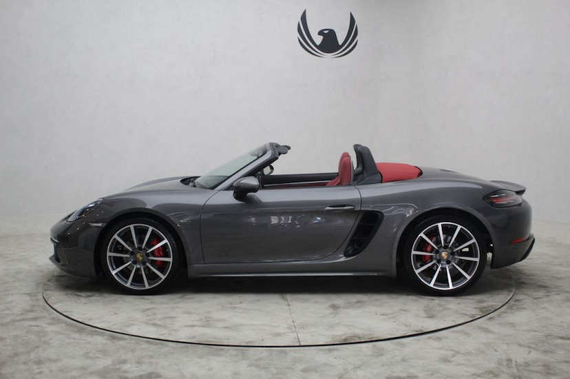 Foto do veículo PORSCHE  718 BOXSTER 2018 7.186 KM 399.000,00