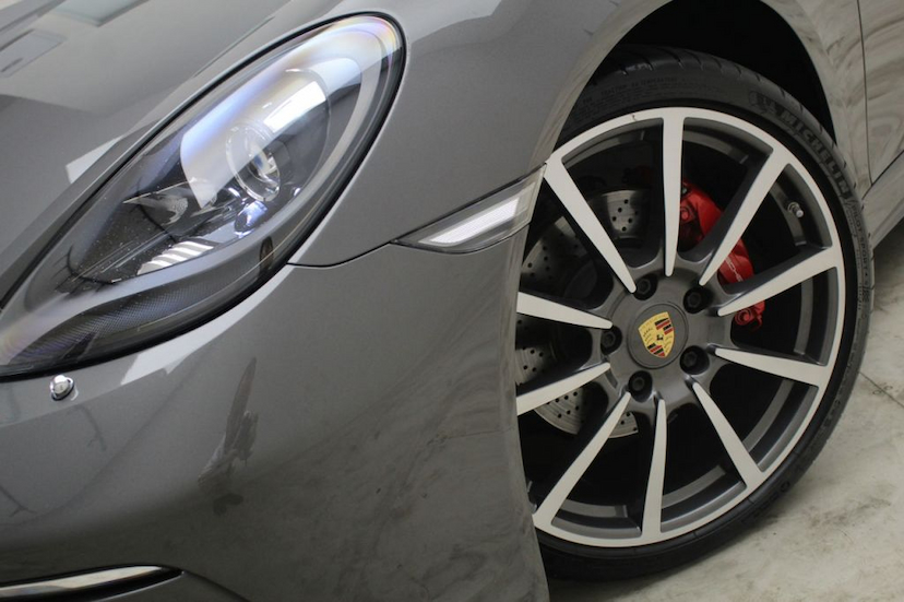 Foto do veículo PORSCHE  718 BOXSTER 2018 7.186 KM 399.000,00