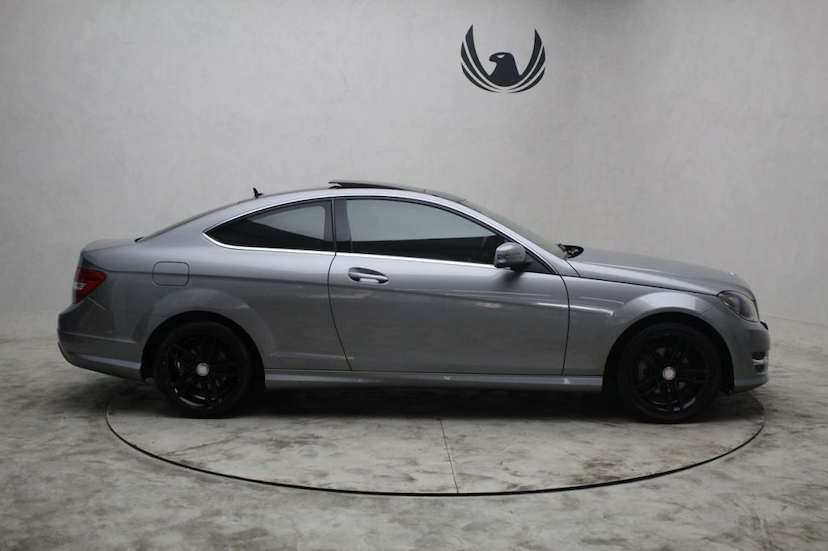 Foto do veículo MERCEDES-BENZ  C180 COUPE 2013 72.481 KM 75.000,00
