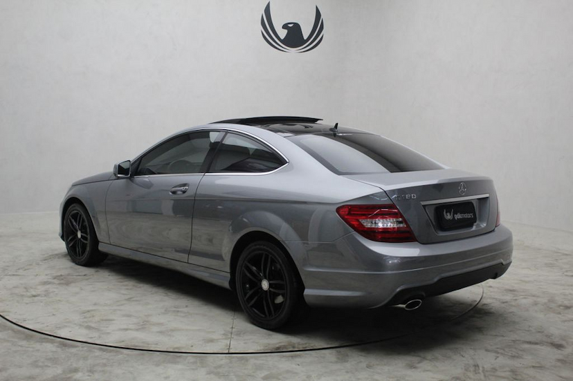 Foto do veículo MERCEDES-BENZ  C180 COUPE 2013 72.481 KM 75.000,00