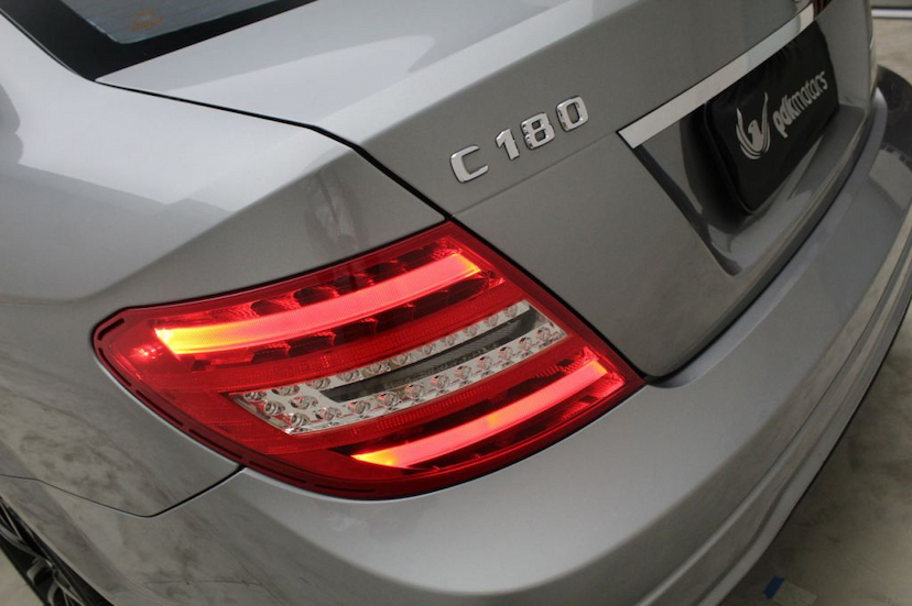 Foto do veículo MERCEDES-BENZ  C180 COUPE 2013 72.481 KM 75.000,00