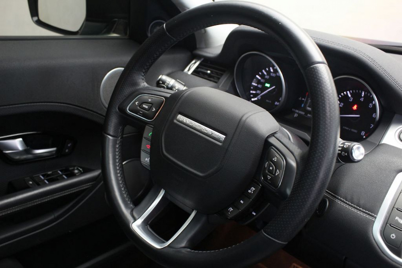 Foto do veículo LAND ROVER RANGE ROVER EVOQUE DYNAMIC 2014 41.041 KM 119.000,00