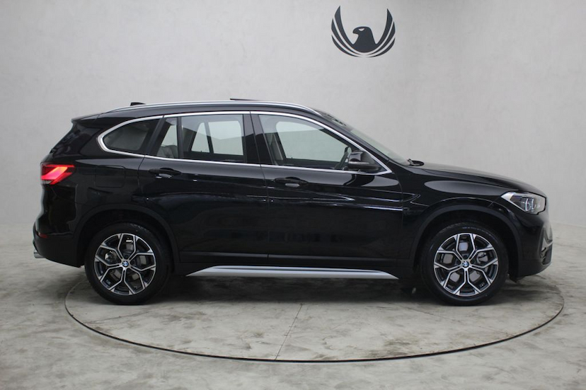 Foto do veículo BMW  X1 20I X-LINE 2020 6.902 KM 209.000,00