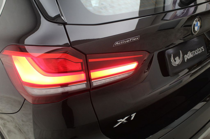 Foto do veículo BMW  X1 20I X-LINE 2020 6.902 KM 209.000,00