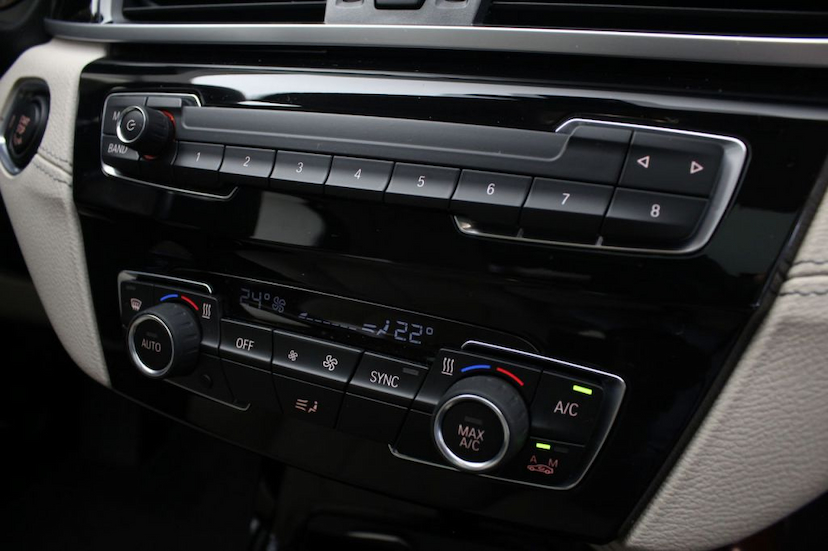 Foto do veículo BMW  X1 20I X-LINE 2020 6.902 KM 209.000,00