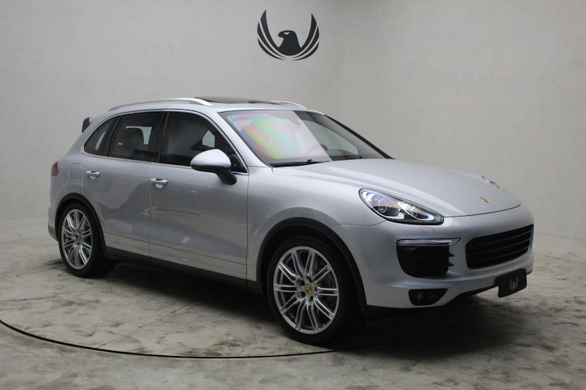 Foto do veículo PORSCHE CAYENNE CAYENNE S 2016 57.665 KM 259.000,00
