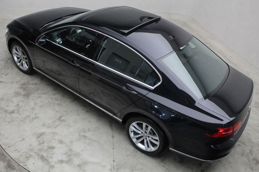 Foto do veículo VOLKSWAGEN  PASSAT HIGHLINE 2018 15.810 KM 136.000,00