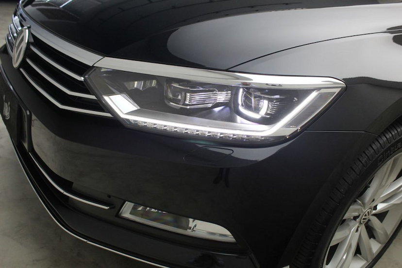 Foto do veículo VOLKSWAGEN  PASSAT HIGHLINE 2018 15.810 KM 136.000,00