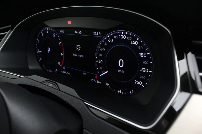 Foto do veículo VOLKSWAGEN  PASSAT HIGHLINE 2018 15.810 KM 136.000,00