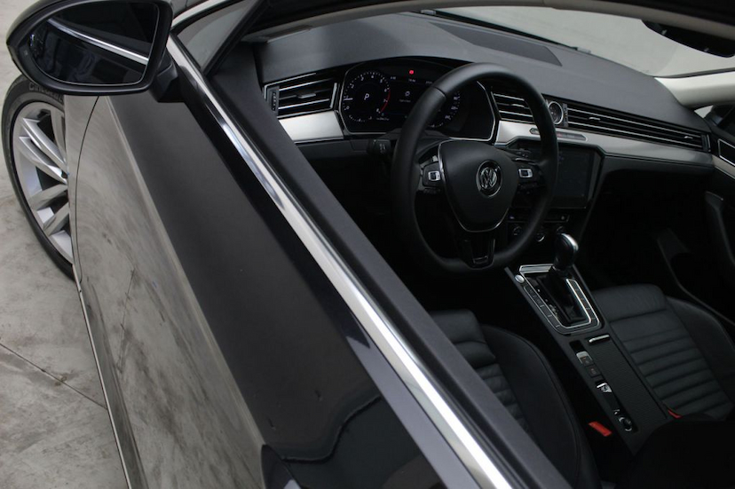 Foto do veículo VOLKSWAGEN  PASSAT HIGHLINE 2018 15.810 KM 136.000,00