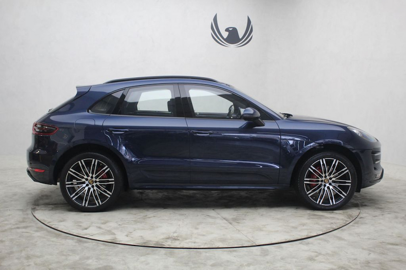 Foto do veículo PORSCHE  MACAN TURBO 2015 45.195 KM 309.000,00