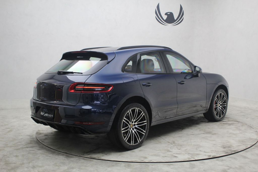 Foto do veículo PORSCHE  MACAN TURBO 2015 45.195 KM 309.000,00