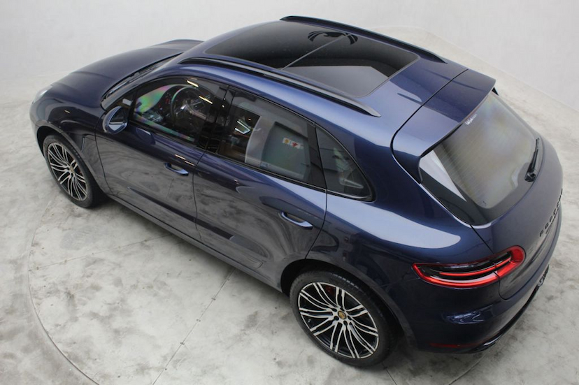 Foto do veículo PORSCHE  MACAN TURBO 2015 45.195 KM 309.000,00