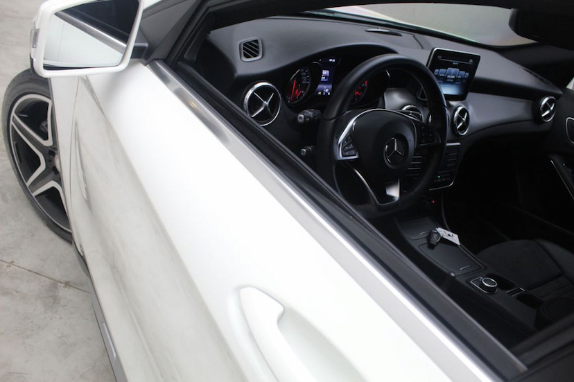 Foto do veículo MERCEDES-BENZ  GLA 250 SPORT 2016 22.815 KM 169.000,00