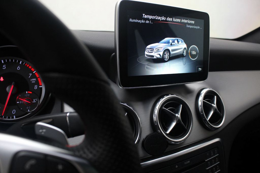 Foto do veículo MERCEDES-BENZ  GLA 250 SPORT 2016 22.815 KM 169.000,00
