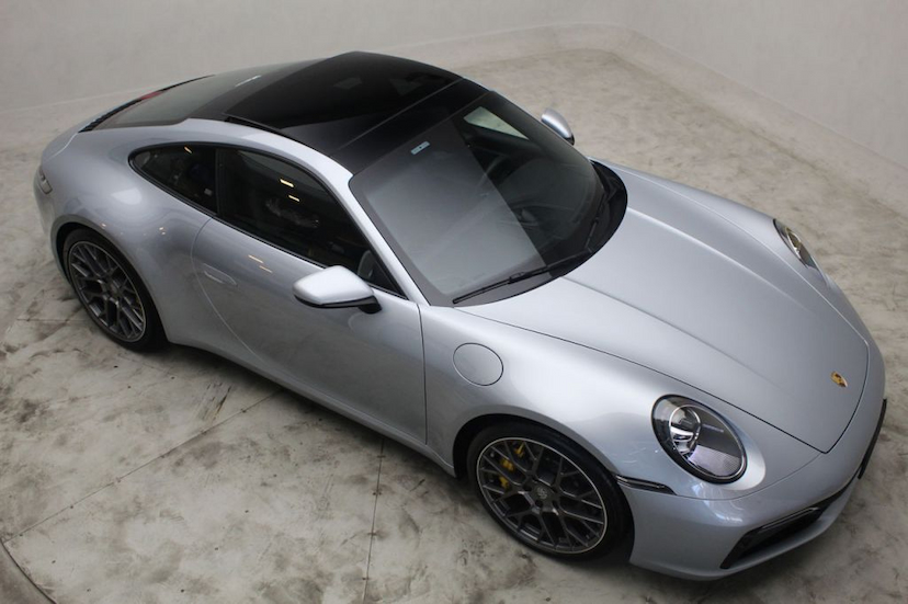 Foto do veículo PORSCHE  911 CARRERA S 2020 3.940 KM 859.000,00