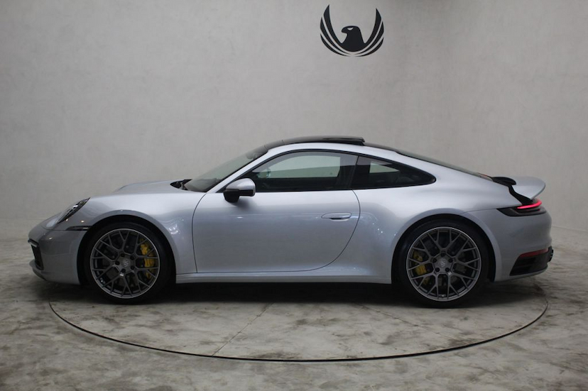 Foto do veículo PORSCHE  911 CARRERA S 2020 3.940 KM 859.000,00