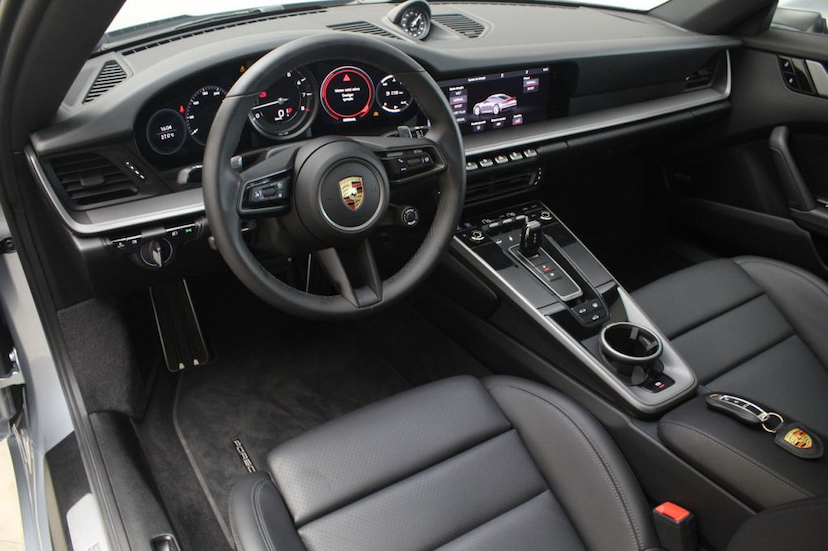 Foto do veículo PORSCHE  911 CARRERA S 2020 3.940 KM 859.000,00