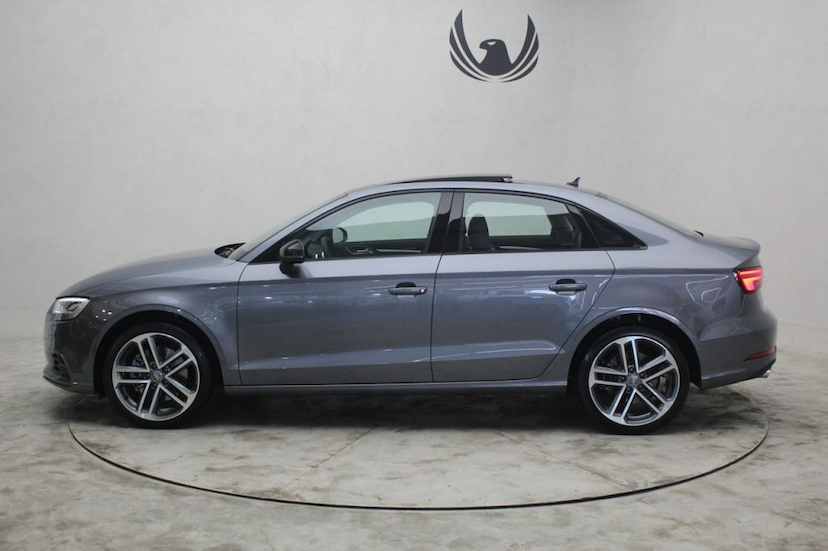 Foto do veículo AUDI  A3 SEDAN 2020 10.470 KM 169.000,00