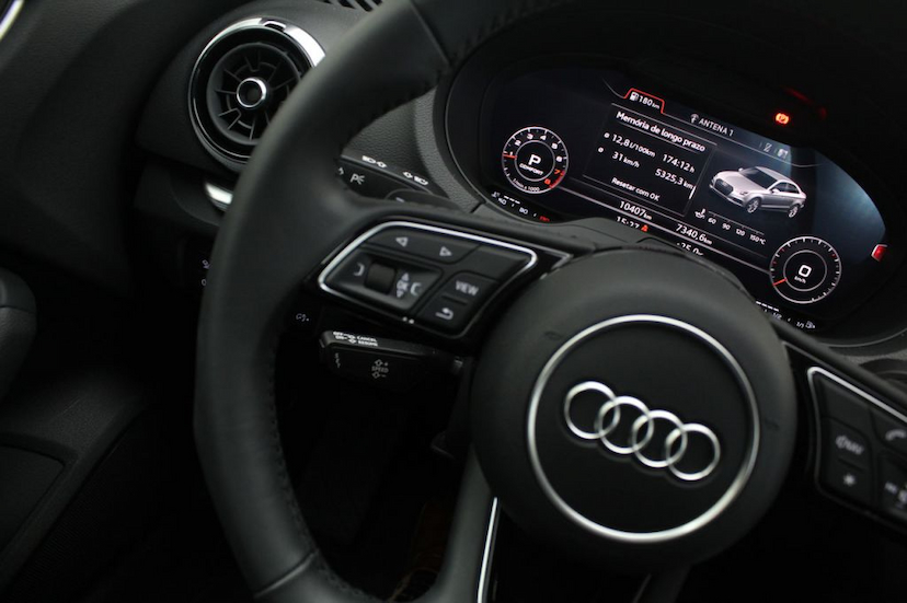 Foto do veículo AUDI  A3 SEDAN 2020 10.470 KM 169.000,00