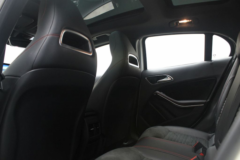 Foto do veículo MERCEDES-BENZ  GLC 43 AMG COUPE 2019 10.722 KM 409.000,00