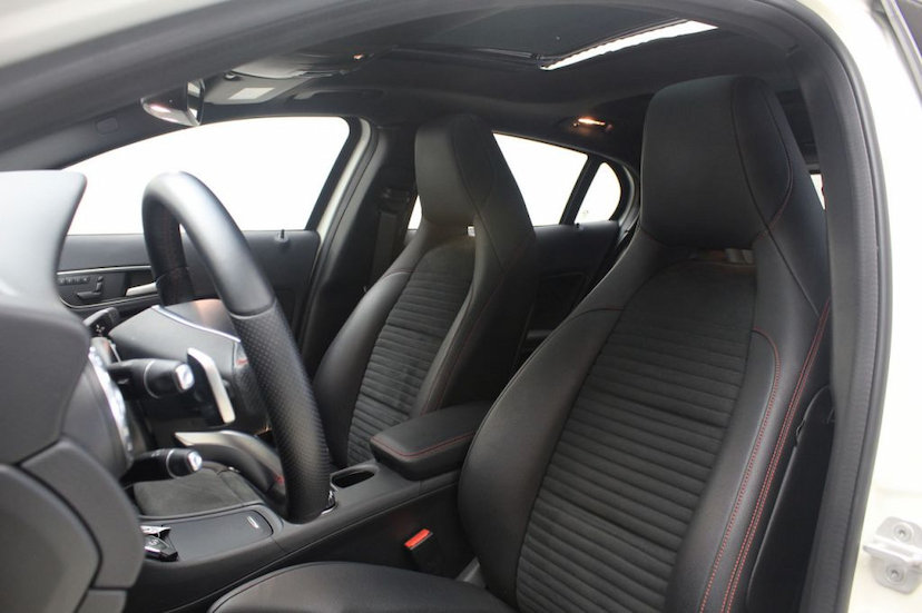 Foto do veículo MERCEDES-BENZ  GLC 43 AMG COUPE 2019 10.722 KM 409.000,00