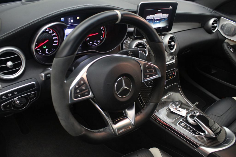 Foto do veículo MERCEDES-BENZ  C63 S AMG 2016 31.285 KM 389.000,00