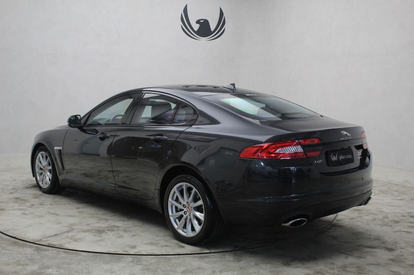 Foto do veículo JAGUAR  XF 2.0 LUXURY 2015 31.431 KM 119.000,00