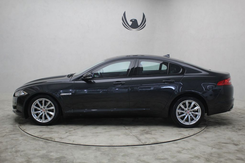 Foto do veículo JAGUAR  XF 2.0 LUXURY 2015 31.431 KM 119.000,00