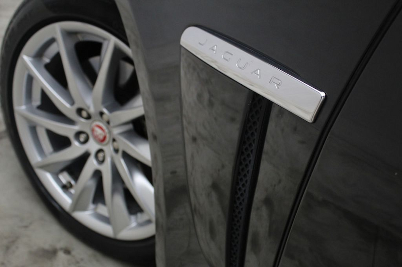 Foto do veículo JAGUAR  XF 2.0 LUXURY 2015 31.431 KM 119.000,00