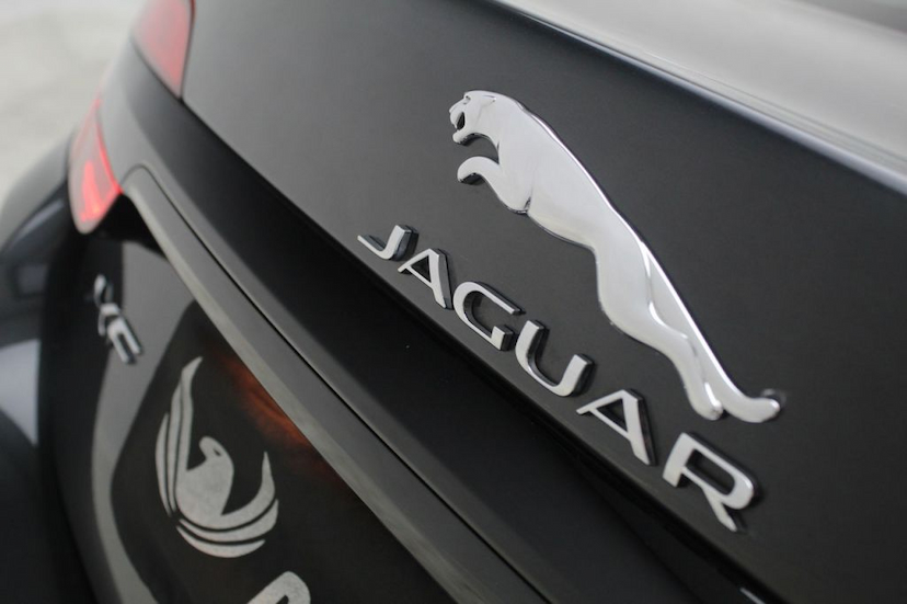Foto do veículo JAGUAR  XF 2.0 LUXURY 2015 31.431 KM 119.000,00