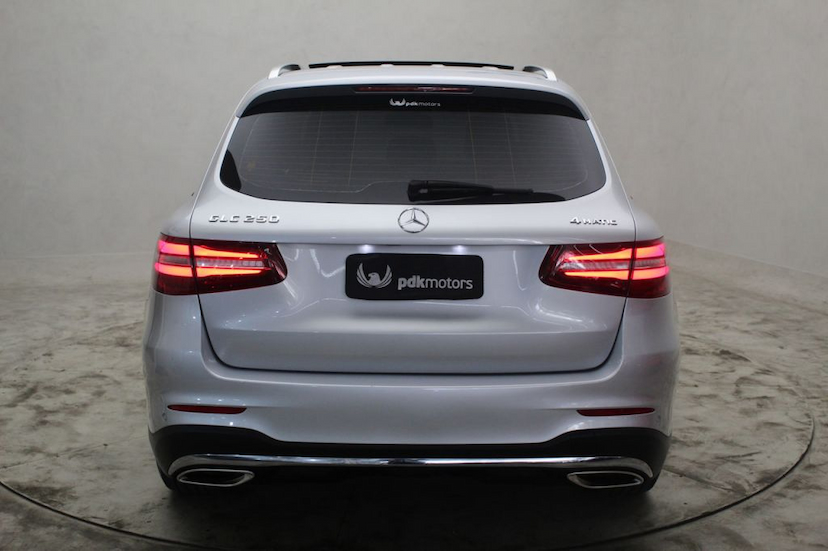 Foto do veículo MERCEDES-BENZ  GLC 250 2016 33.865 KM 179.000,00