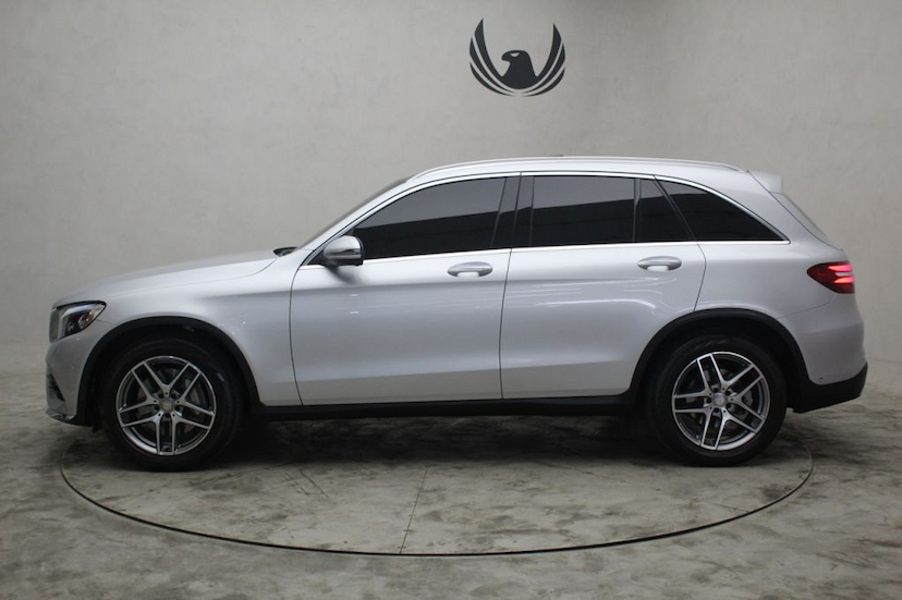 Foto do veículo MERCEDES-BENZ  GLC 250 2016 33.865 KM 179.000,00
