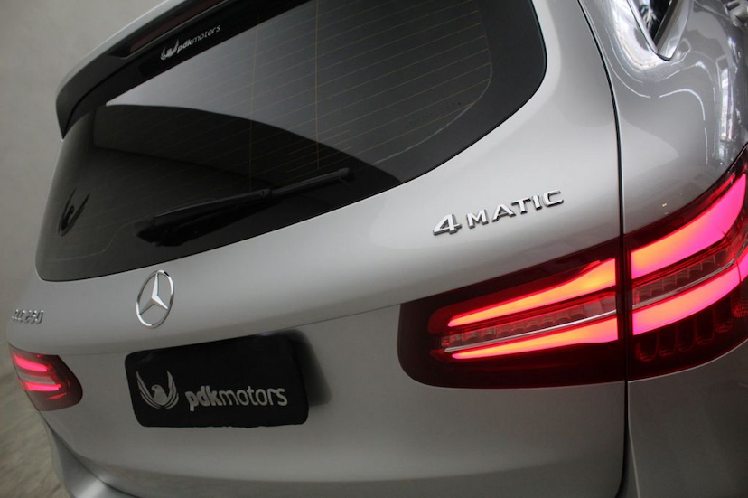 Foto do veículo MERCEDES-BENZ  GLC 250 2016 33.865 KM 179.000,00