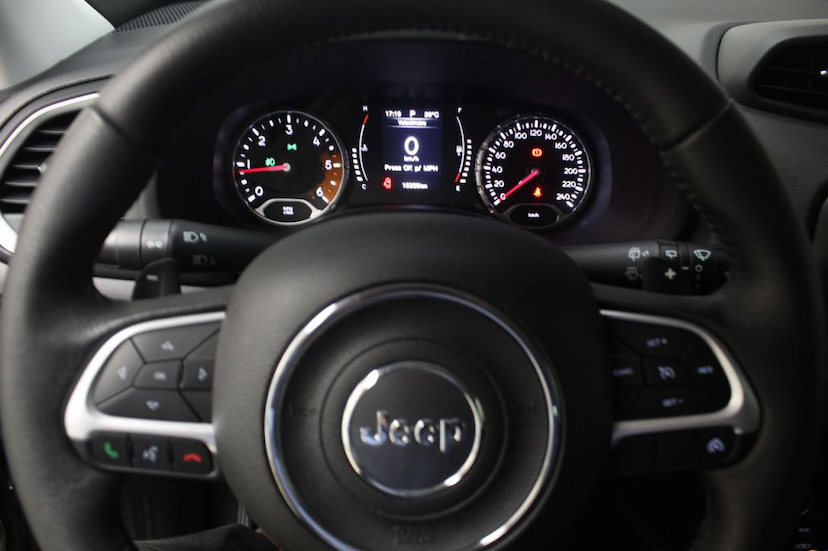 Foto do veículo JEEP  RENEGADE LONGITUGE 2019 15.310 KM 109.000,00