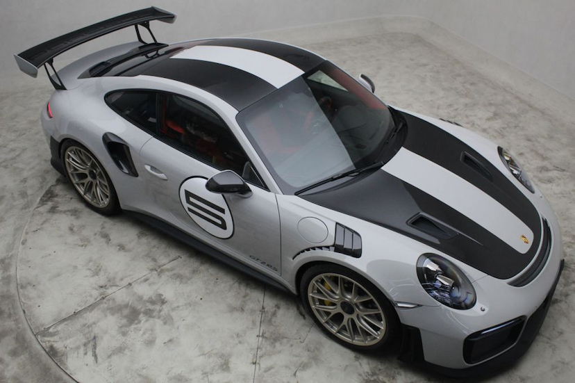 Foto do veículo PORSCHE  GT2 RS 2018 660 KM 2.680.000,00