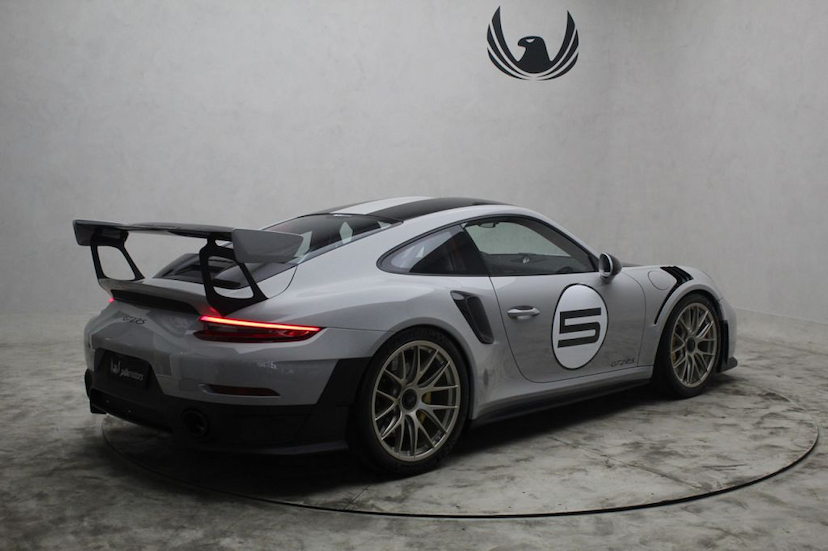 Foto do veículo PORSCHE  GT2 RS 2018 660 KM 2.680.000,00