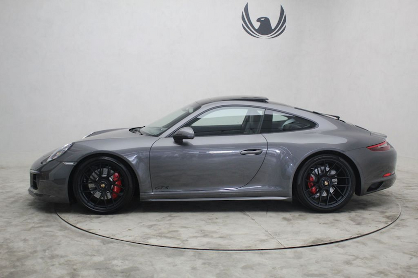 Foto do veículo PORSCHE  911 CARRERA GTS 2018 11.432 KM 689.000,00