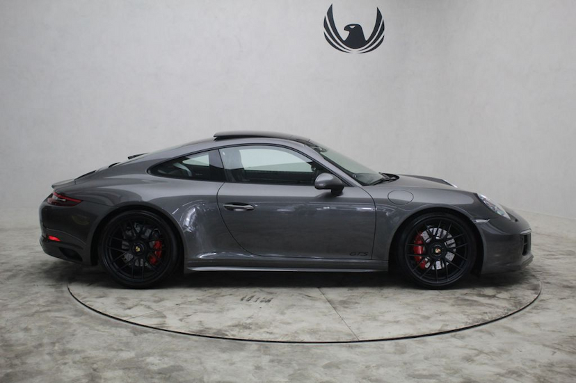 Foto do veículo PORSCHE  911 CARRERA GTS 2018 11.432 KM 689.000,00