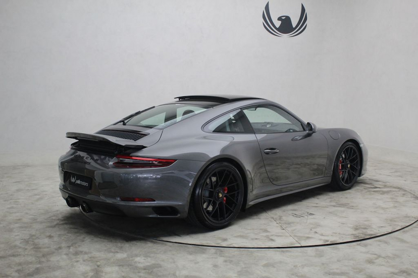 Foto do veículo PORSCHE  911 CARRERA GTS 2018 11.432 KM 689.000,00