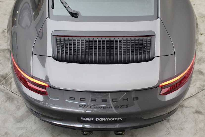 Foto do veículo PORSCHE  911 CARRERA GTS 2018 11.432 KM 689.000,00