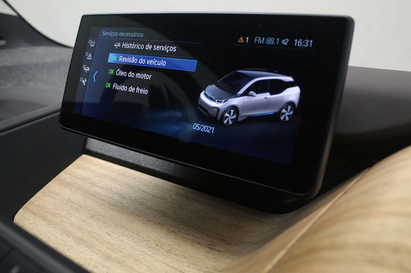 Foto do veículo BMW  I3 LCI FULL REX 2020 48 KM 260.000,00