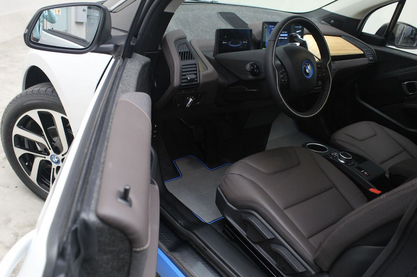 Foto do veículo BMW  I3 LCI FULL REX 2020 48 KM 260.000,00
