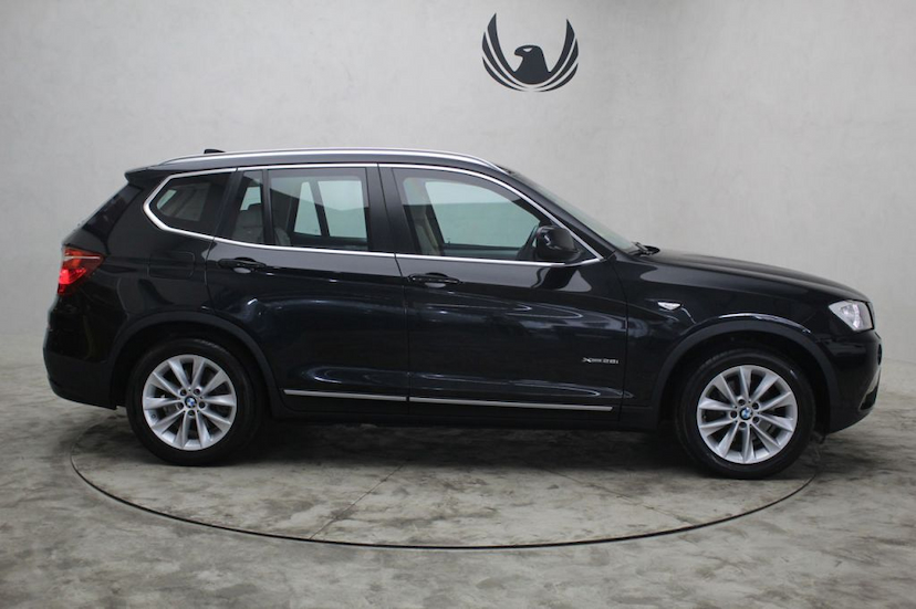 Foto do veículo BMW  X3 28I X-DRIVE 2014 56.500 KM 105.000,00