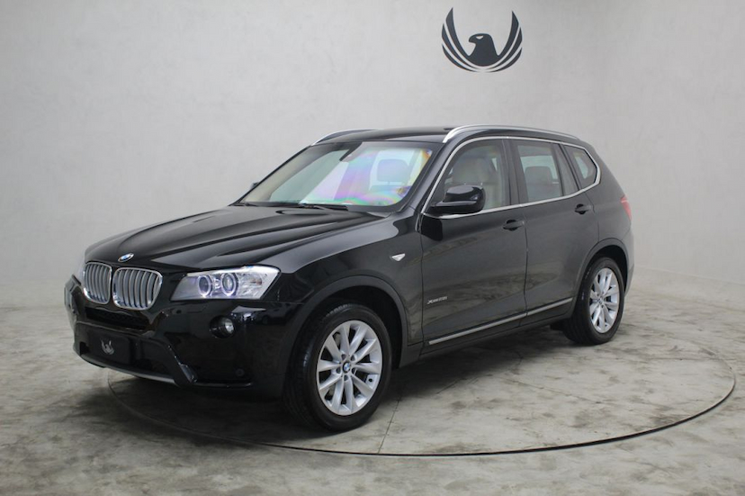 Foto do veículo BMW  X3 28I X-DRIVE 2014 56.500 KM 105.000,00