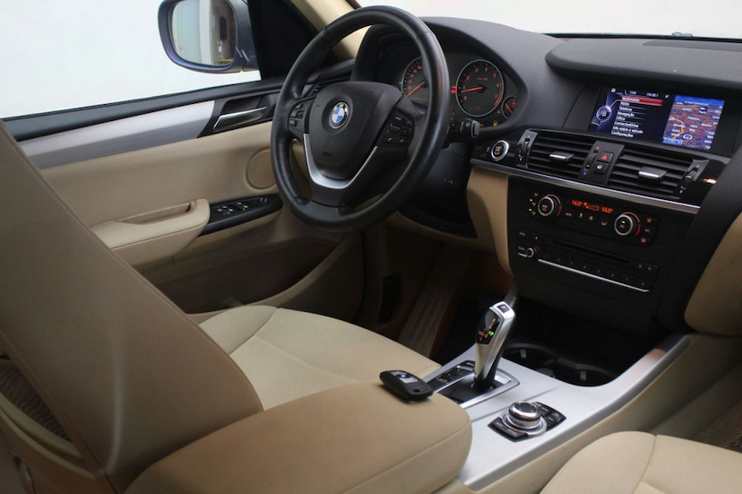 Foto do veículo BMW  X3 28I X-DRIVE 2014 56.500 KM 105.000,00