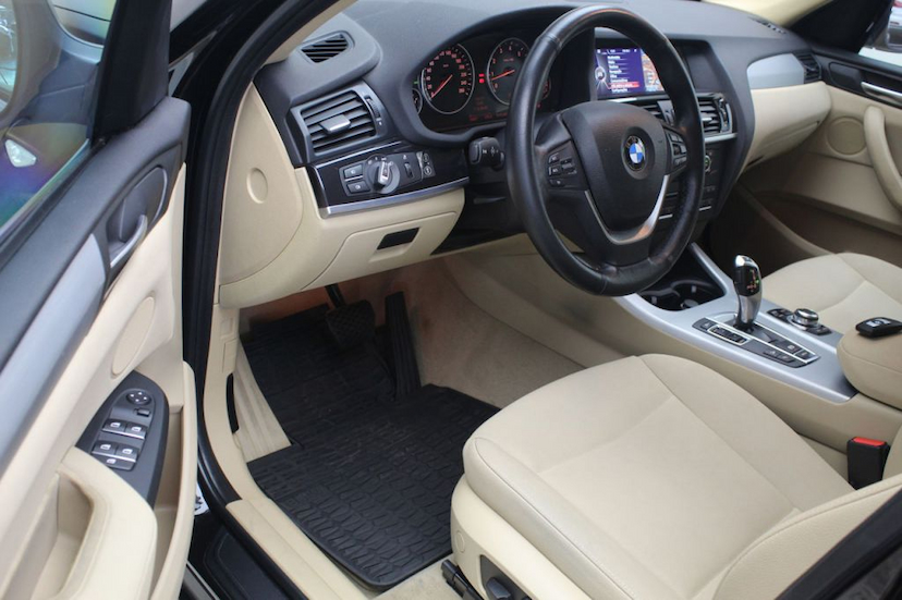 Foto do veículo BMW  X3 28I X-DRIVE 2014 56.500 KM 105.000,00