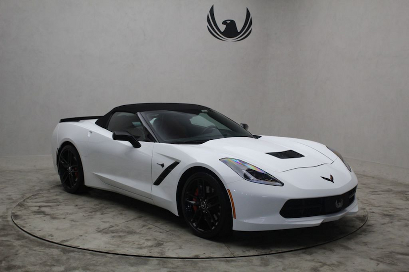 Foto do veículo CHEVROLET  STINGRAY CONVERSíVEL 2014 14.810 KM 499.000,00